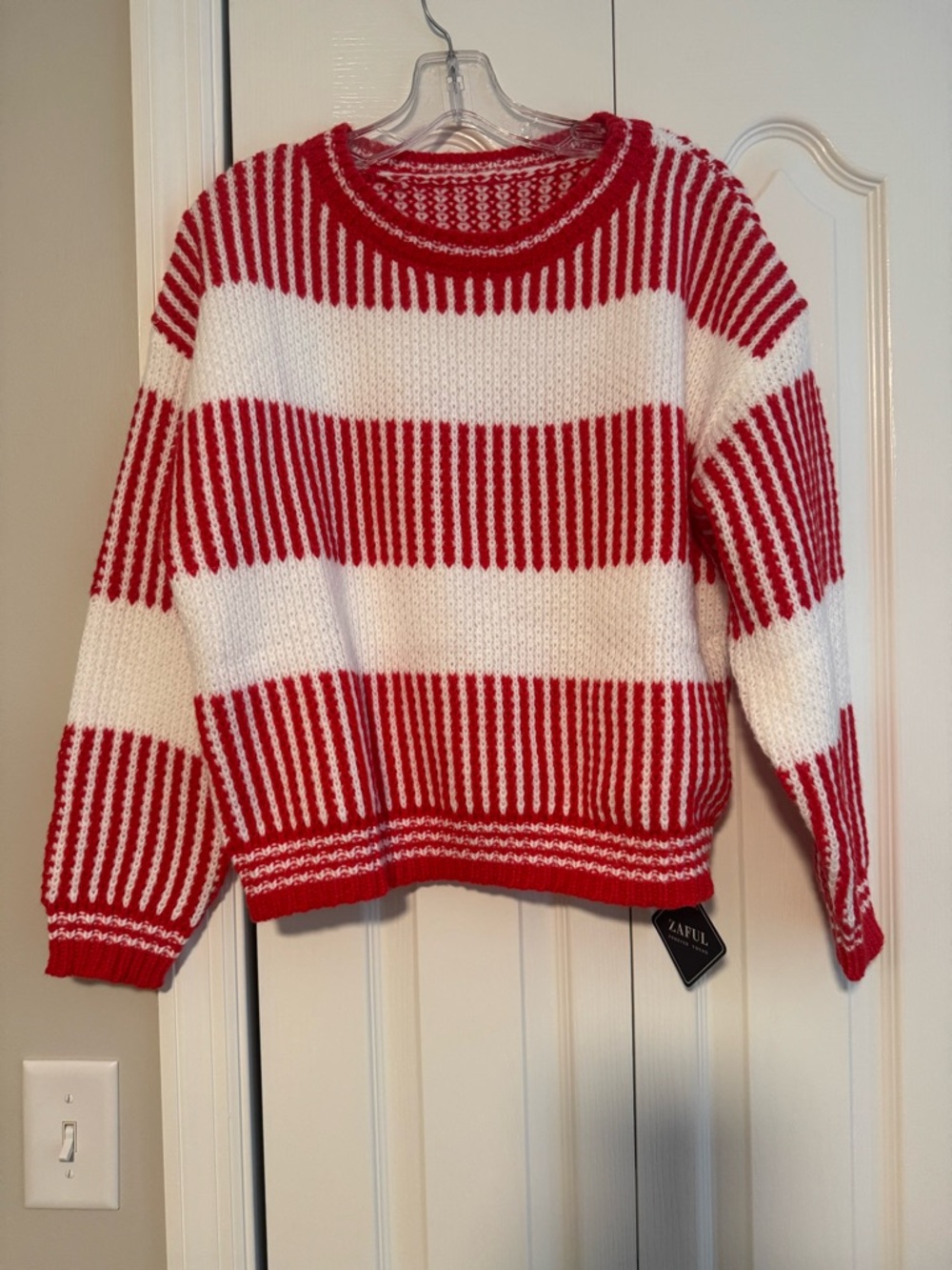 Zaful Red & White Striped Scoopneck Sweater